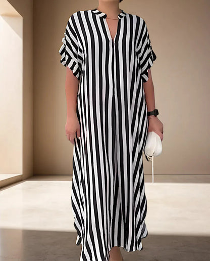 MS | Gestreiftes Maxikleid mit kurzen Ärmeln und V-Ausschnitt
