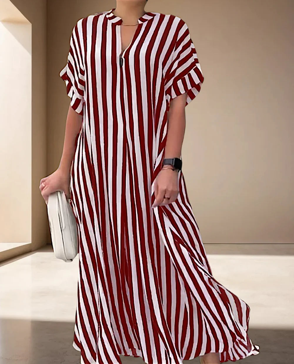 MS | Gestreiftes Maxikleid mit kurzen Ärmeln und V-Ausschnitt